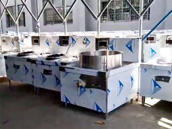 炉具大批量生产中